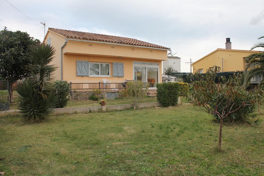 Casa Les Roques Villa Bascara Exterior photo